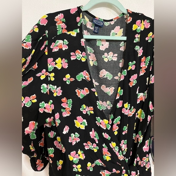 Scoop woman puff sleeve jumper NWT size 3X black print floral size 22 - Picture 4 of 6